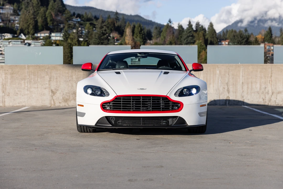 2015 Aston Martin V8 Vantage (2006-2017) - Image 2 of 31