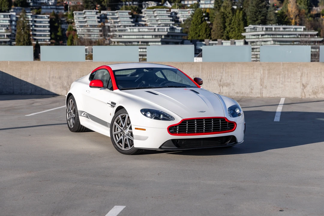 2015 Aston Martin V8 Vantage (2006-2017) - Image 11 of 31