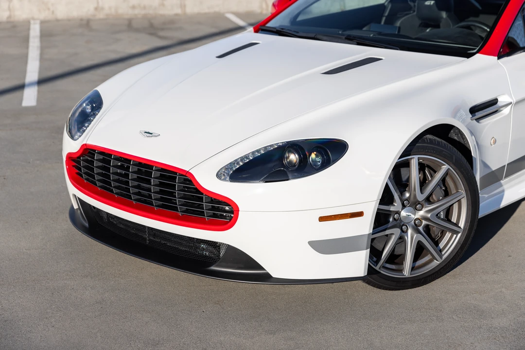 2015 Aston Martin V8 Vantage (2006-2017) - Image 20 of 31