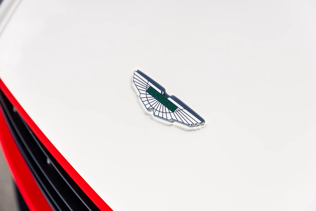 2015 Aston Martin V8 Vantage (2006-2017) - Image 4 of 31