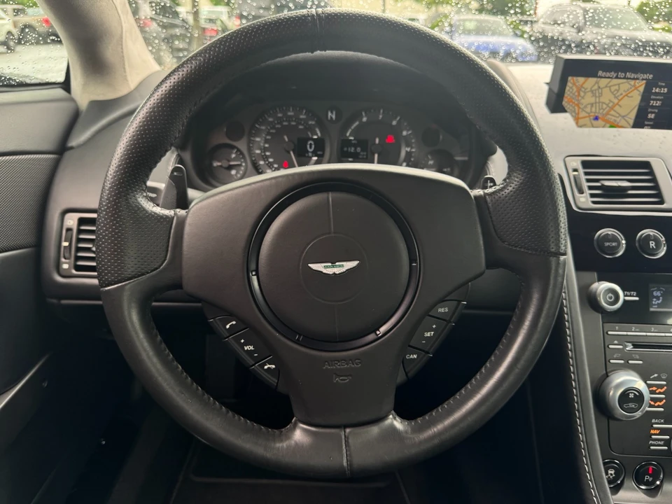 2015 Aston Martin Vantage - Image 15 of 31