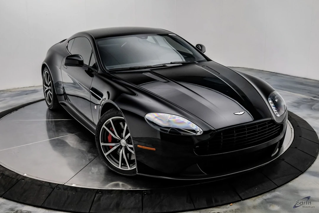 2015 Aston Martin Vantage - Image 28 of 31