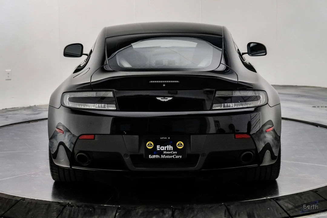 2015 Aston Martin Vantage - Image 16 of 31