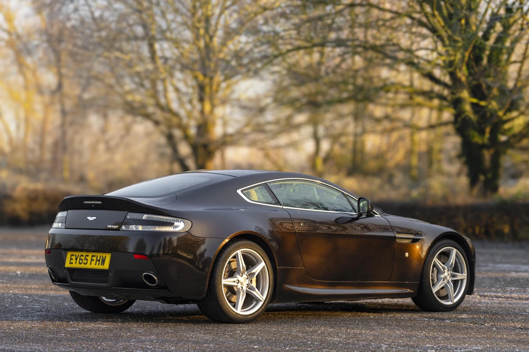 2015 Aston Martin V8 Vantage (2006-2017) - Image 5 of 31