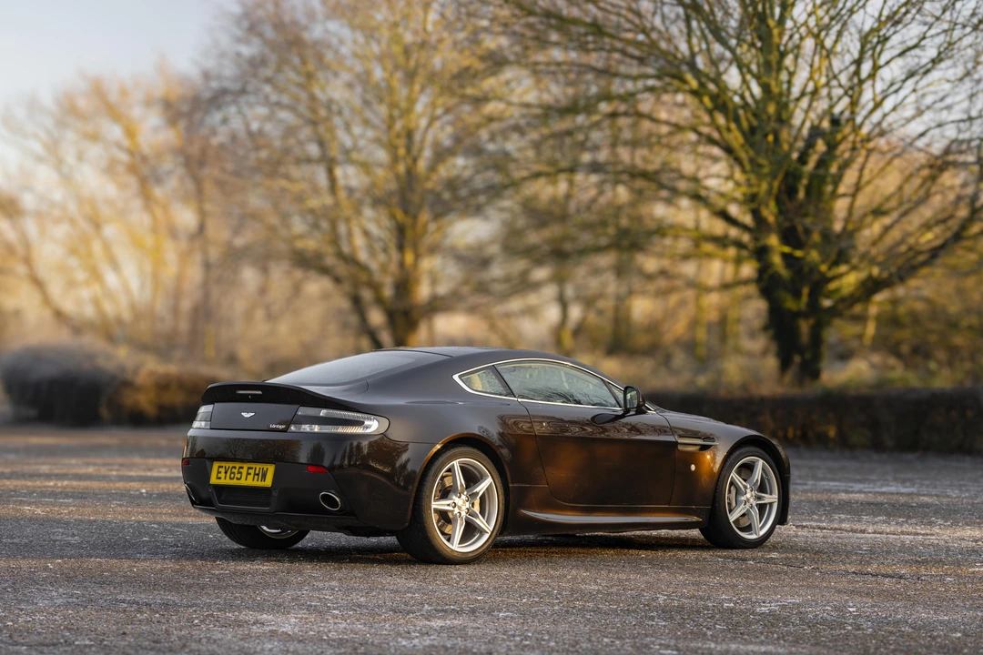 2015 Aston Martin V8 Vantage (2006-2017) - Image 16 of 31