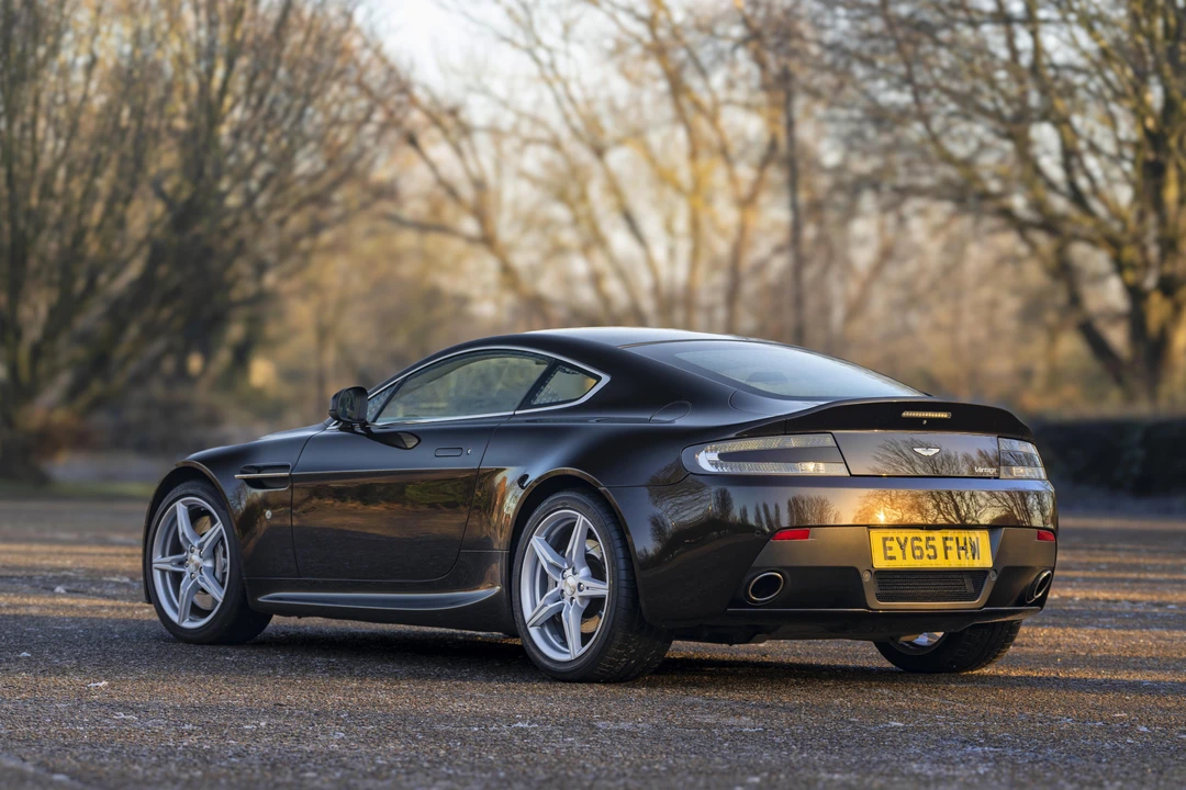 2015 Aston Martin V8 Vantage (2006-2017) - Image 14 of 31