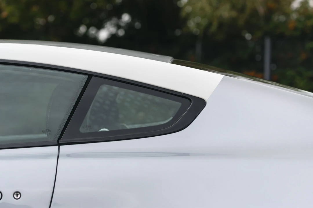 2015 Aston Martin V8 Vantage (2006-2017) - Image 22 of 31