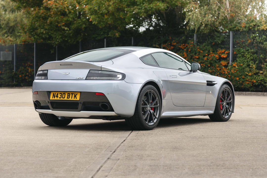 2015 Aston Martin V8 Vantage (2006-2017) - Image 5 of 31