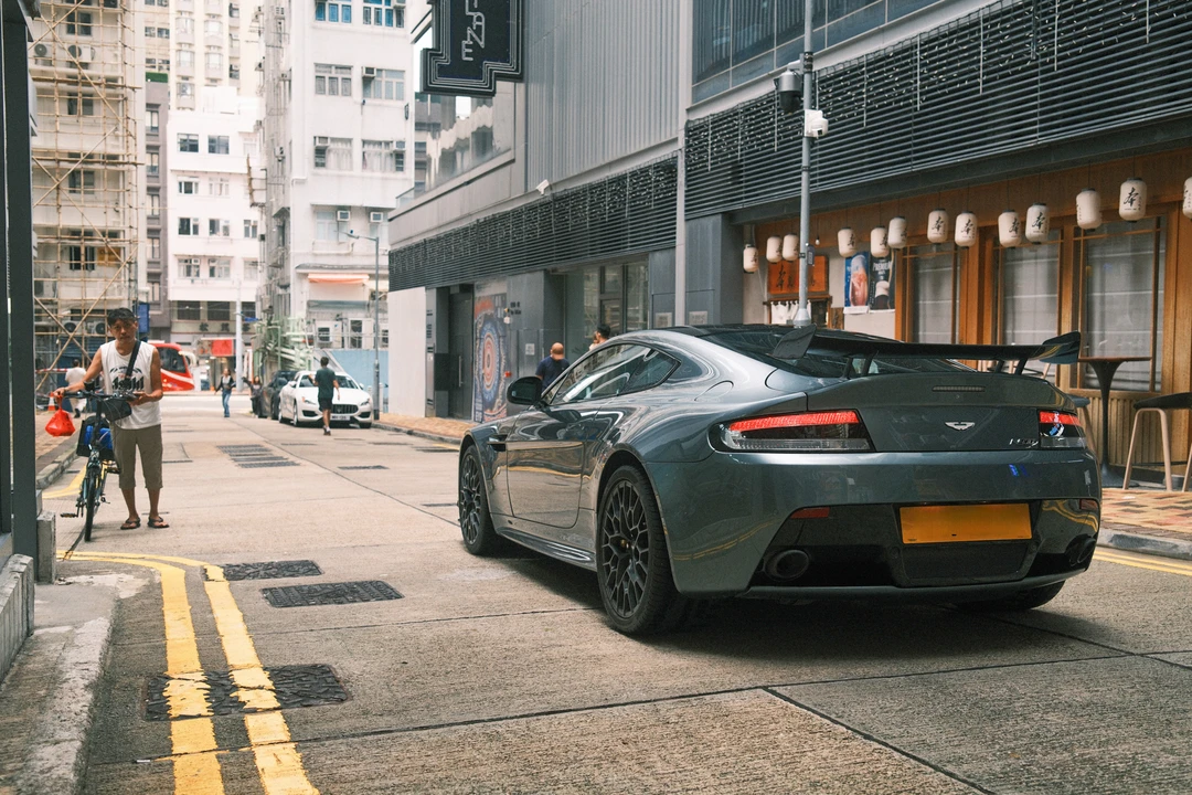2015 Aston Martin V8 Vantage (2006-2017) - Image 7 of 31