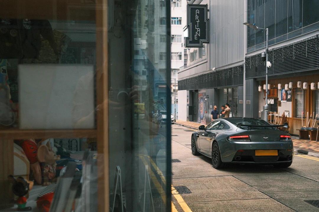 2015 Aston Martin V8 Vantage (2006-2017) - Image 18 of 31