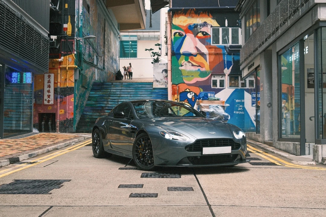 2015 Aston Martin V8 Vantage (2006-2017) - Image 19 of 31