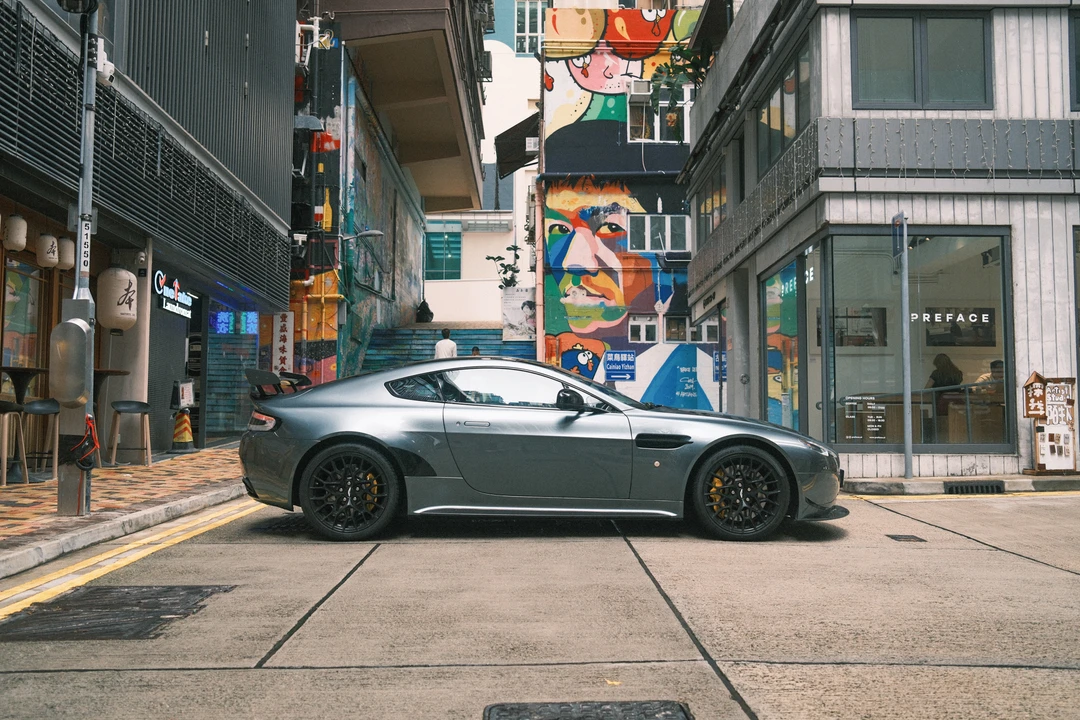 2015 Aston Martin V8 Vantage (2006-2017) - Image 4 of 31