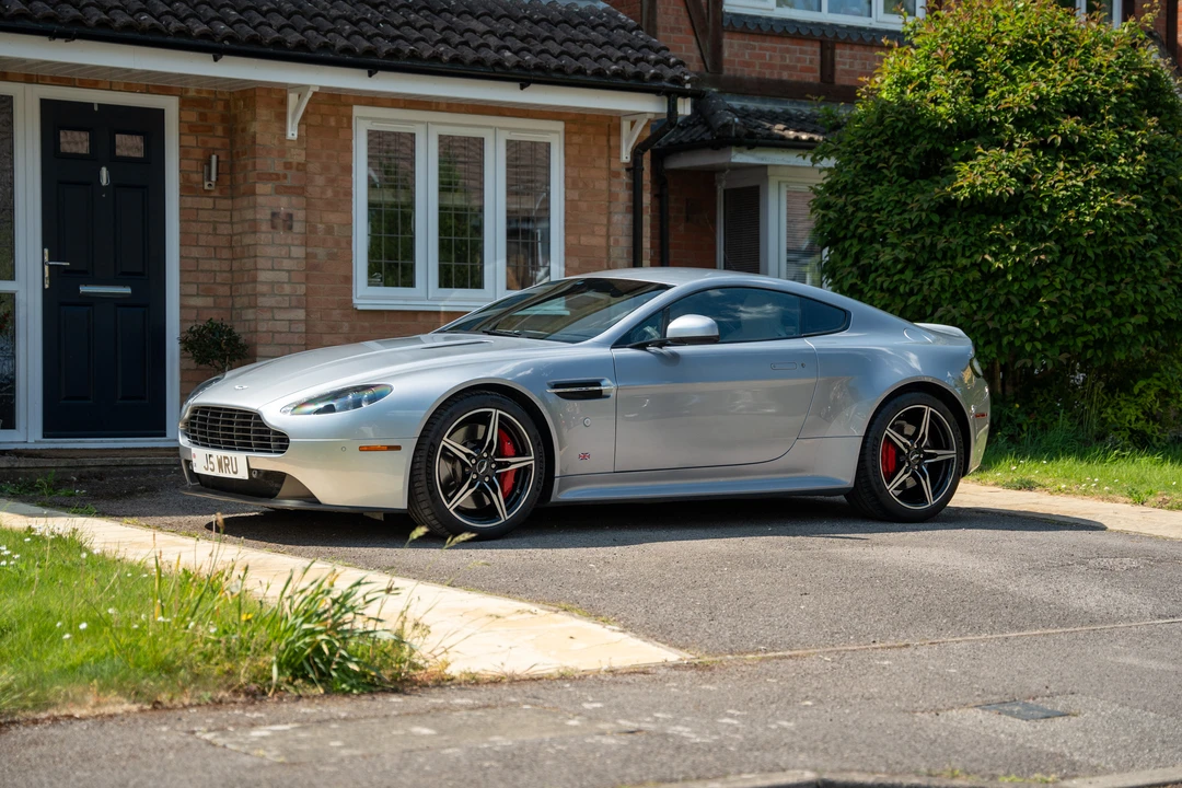 2015 Aston Martin V8 Vantage (2006-2017) - Image 17 of 31