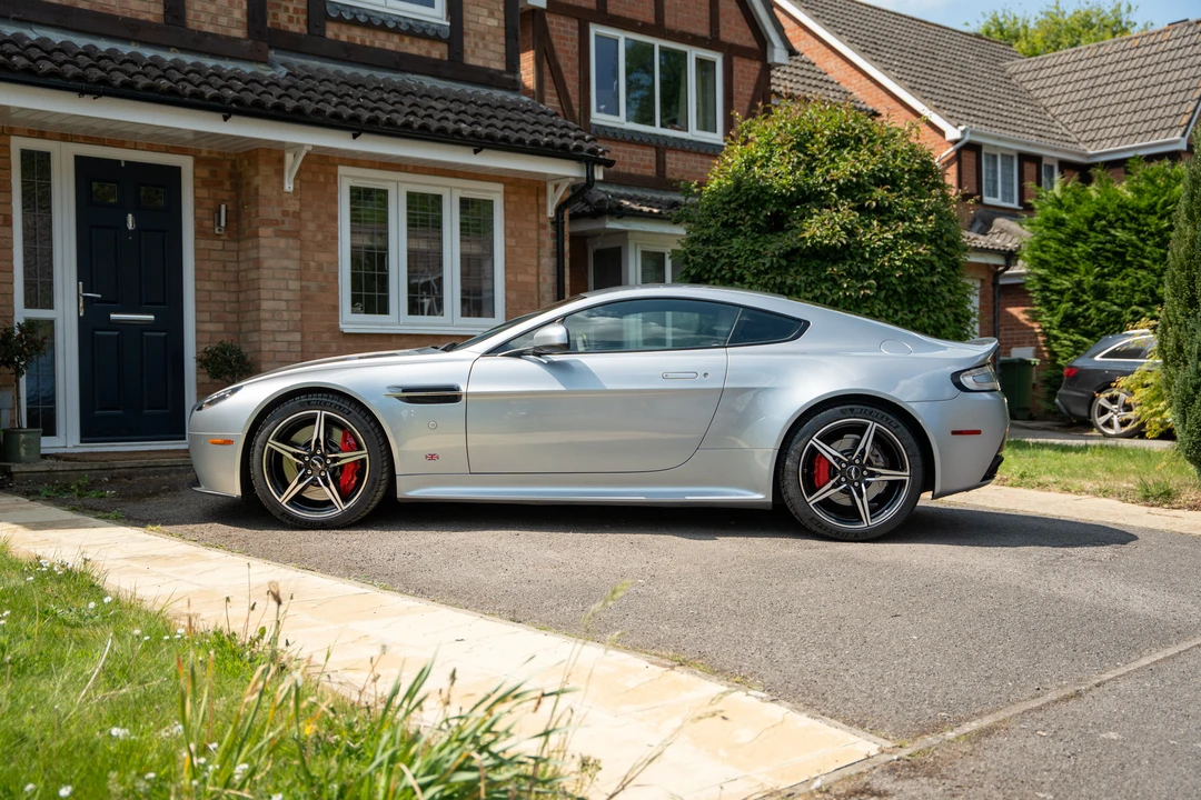 2015 Aston Martin V8 Vantage (2006-2017) - Image 4 of 31