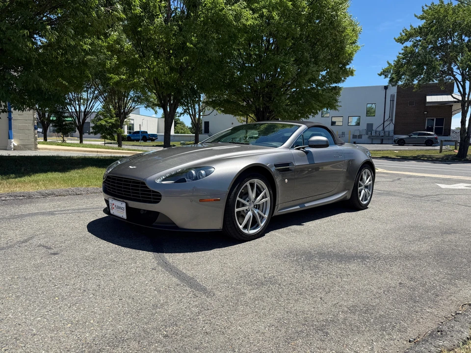 2015 Aston Martin V8 Vantage (2006-2017) - Image 11 of 31