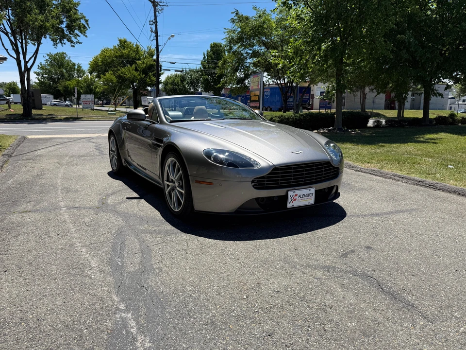 2015 Aston Martin V8 Vantage (2006-2017) - Image 9 of 31