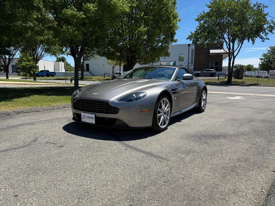2015 Aston Martin V8 Vantage (2006-2017) - Image 10 of 31