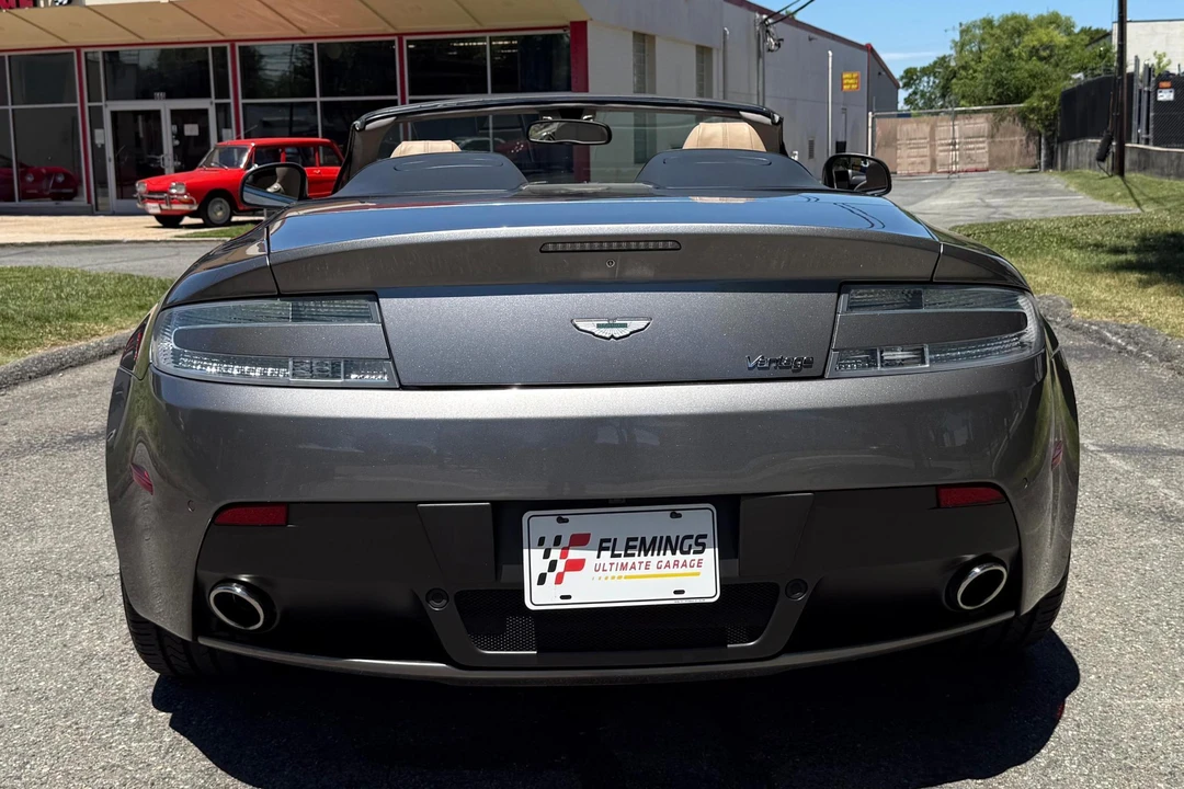 2015 Aston Martin V8 Vantage (2006-2017) - Image 5 of 31