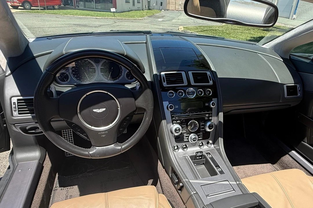 2015 Aston Martin V8 Vantage (2006-2017) - Image 30 of 31