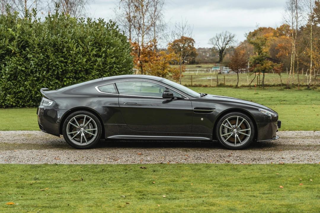 2015 Aston Martin V8 Vantage (2006-2017) - Image 13 of 31