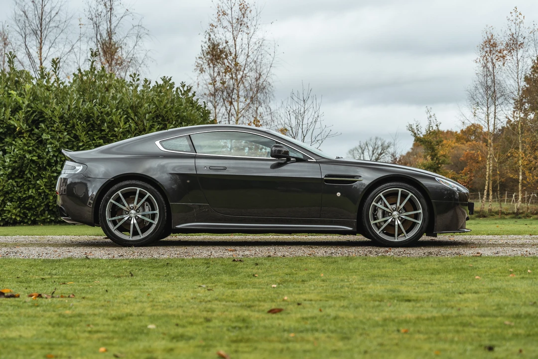 2015 Aston Martin V8 Vantage (2006-2017) - Image 5 of 31