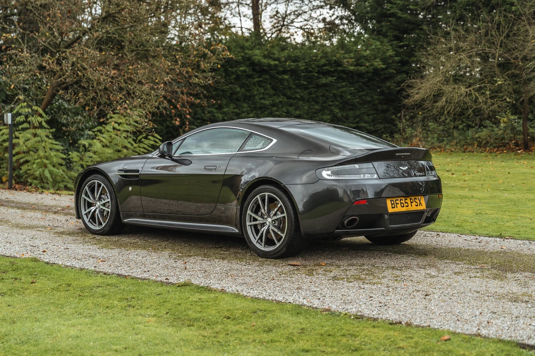 2015 Aston Martin V8 Vantage (2006-2017) - Image 16 of 31