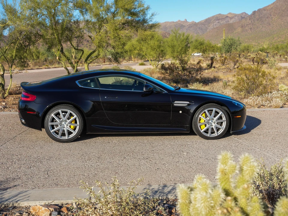 2015 Aston Martin V8 Vantage (2006-2017) - Image 11 of 31