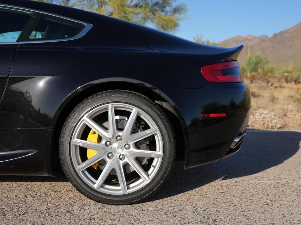 2015 Aston Martin V8 Vantage (2006-2017) - Image 24 of 31