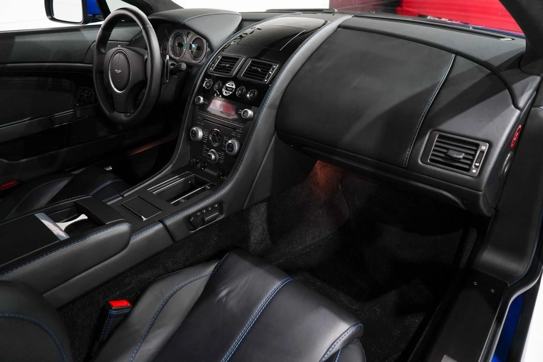 2015 Aston Martin V8 Vantage (2006-2017) - Image 17 of 21