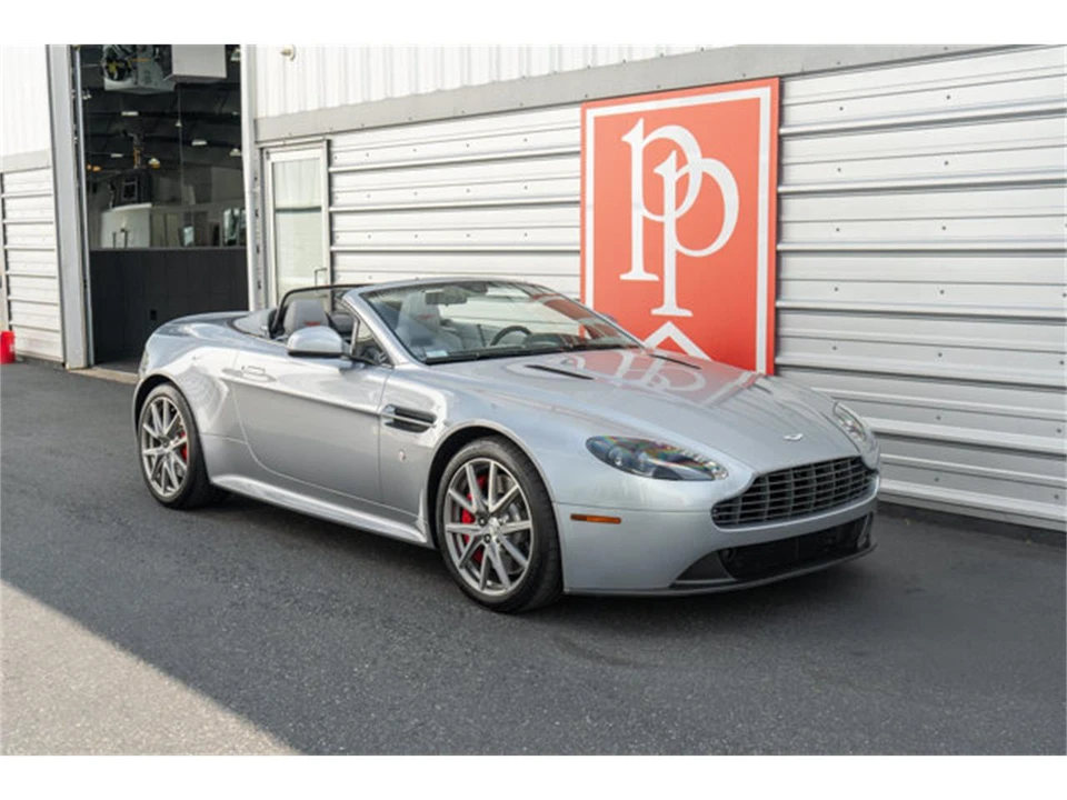2015 Aston Martin V8 Vantage (2006-2017) - Image 5 of 12