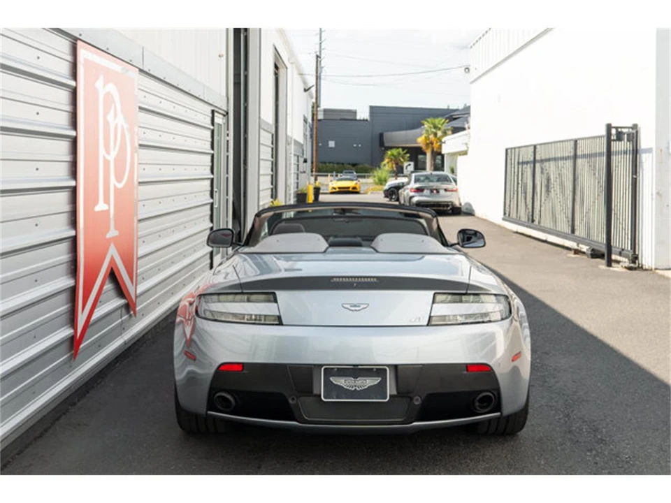 2015 Aston Martin V8 Vantage (2006-2017) - Image 8 of 12