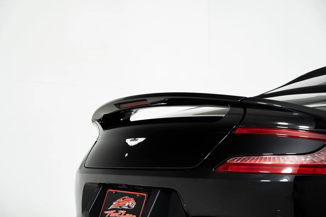 2015 Aston Martin Vanquish 2nd Gen - Image 17 of 31