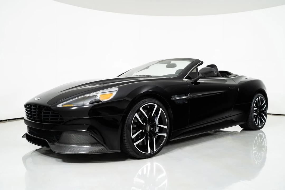 2015 Aston Martin Vanquish 2nd Gen - Image 5 of 31