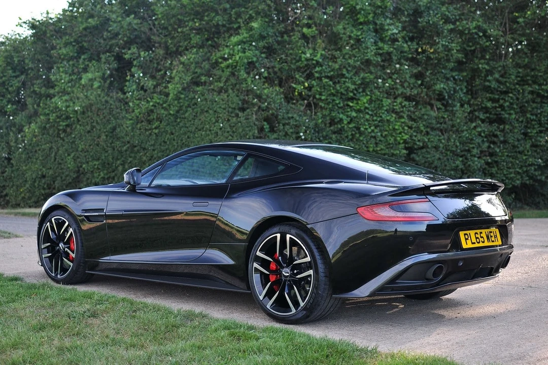 2015 Aston Martin Vanquish 2nd Gen - Image 11 of 30