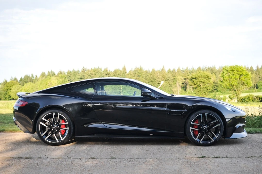 2015 Aston Martin Vanquish 2nd Gen - Image 15 of 30
