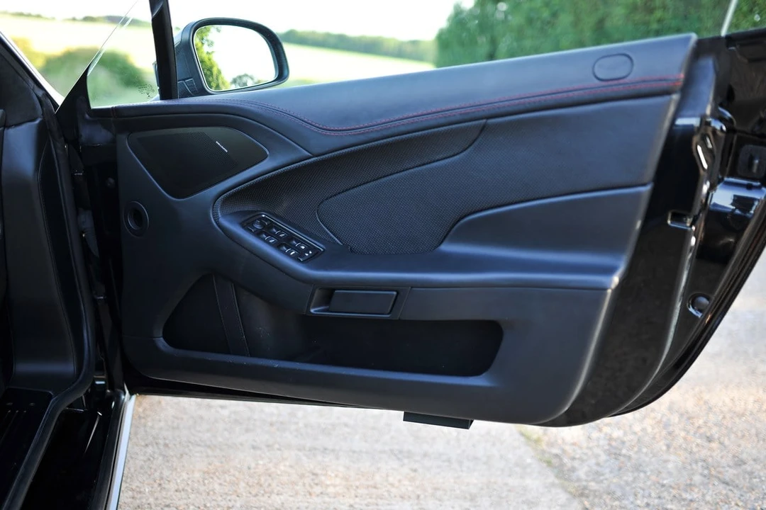 2015 Aston Martin Vanquish 2nd Gen - Image 21 of 30