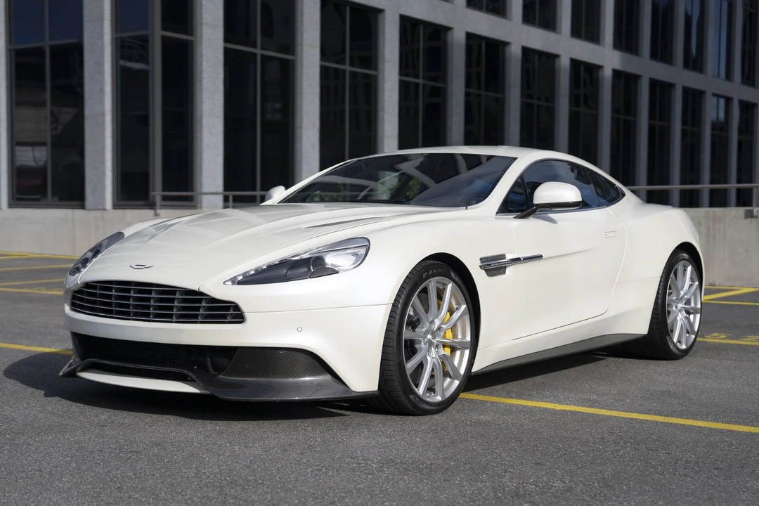 2015 Aston Martin Vanquish 2nd Gen - Image 11 of 16
