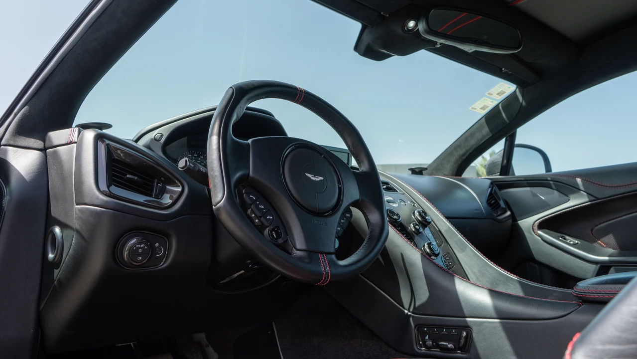 2015 Aston Martin Vanquish 2nd Gen - Image 4 of 16