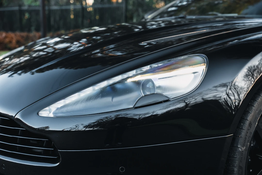 2015 Aston Martin Vanquish 2nd Gen - Image 27 of 31