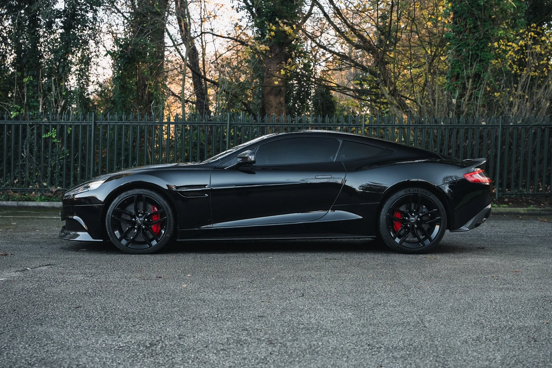 2015 Aston Martin Vanquish 2nd Gen - Image 16 of 31