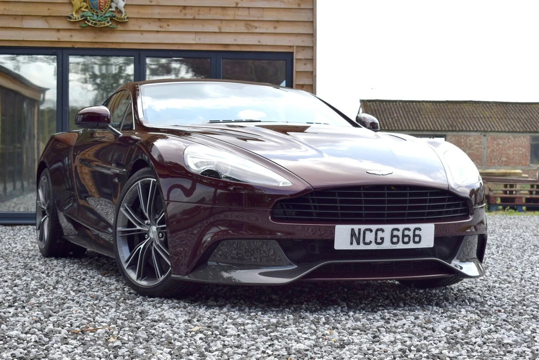 2015 Aston Martin Vanquish 2nd Gen - Image 7 of 30