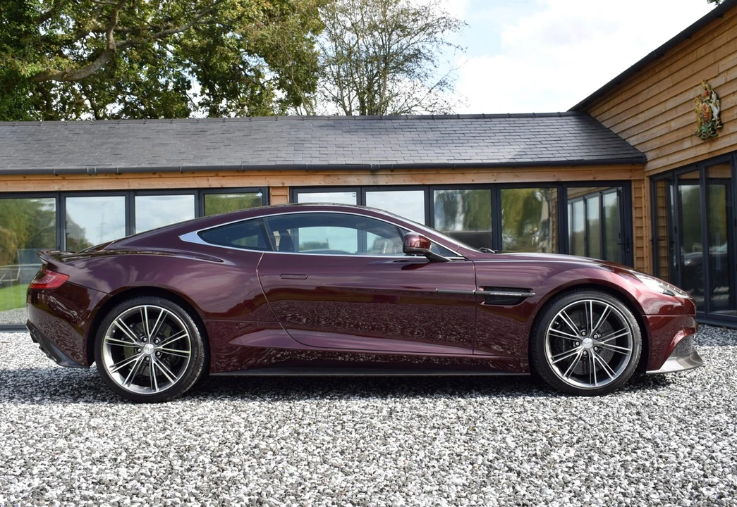 2015 Aston Martin Vanquish 2nd Gen - Image 10 of 30