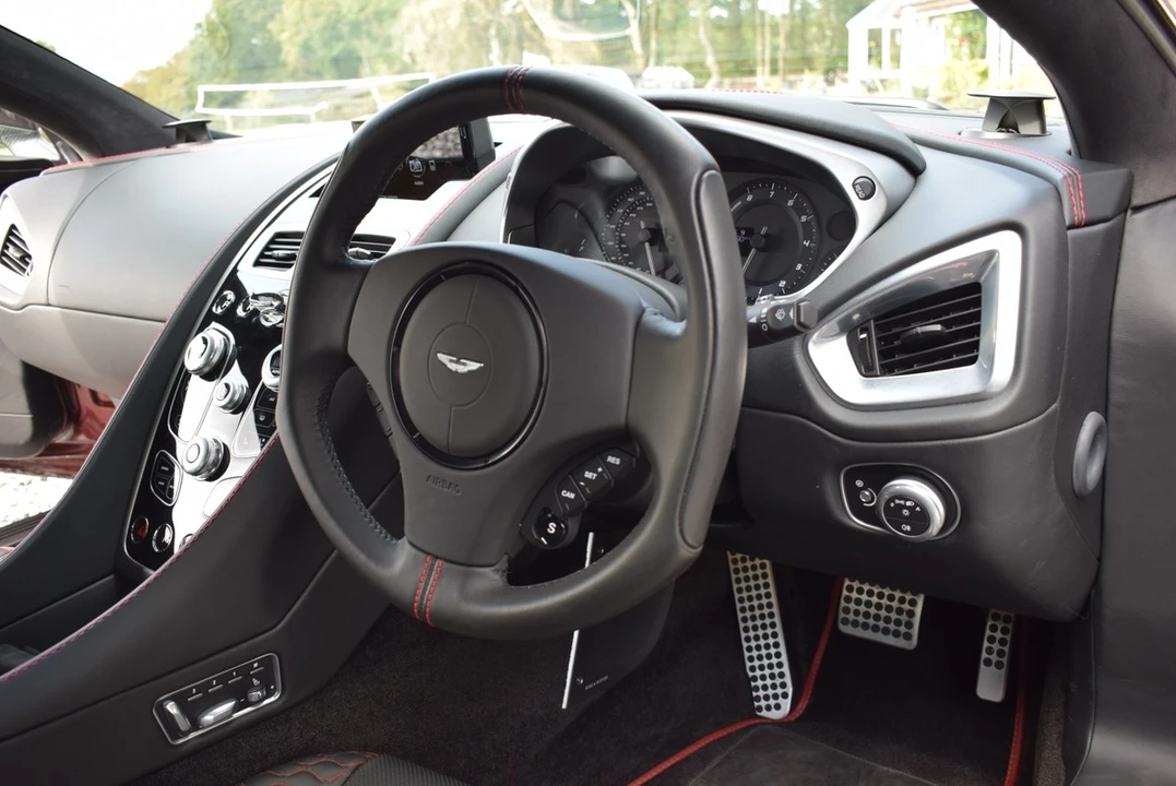 2015 Aston Martin Vanquish 2nd Gen - Image 28 of 30