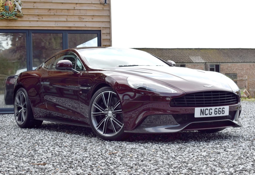 2015 Aston Martin Vanquish 2nd Gen - Image 13 of 30