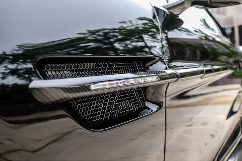2015 Aston Martin Vanquish 2nd Gen - Image 9 of 20