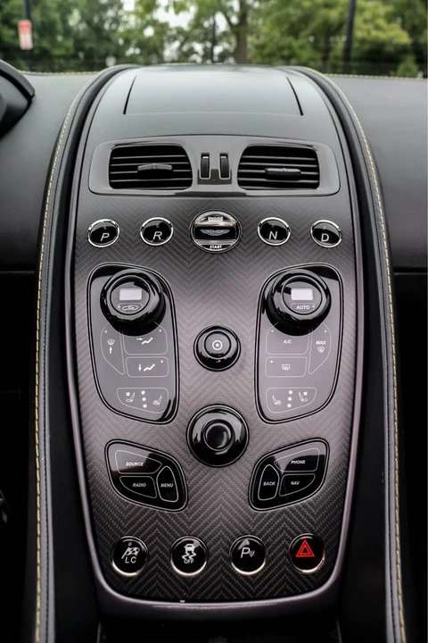 2015 Aston Martin Vanquish 2nd Gen - Image 16 of 20