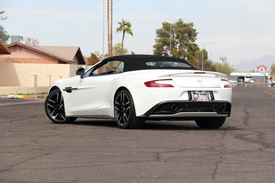 2015 Aston Martin Vanquish 2nd Gen - Image 12 of 31