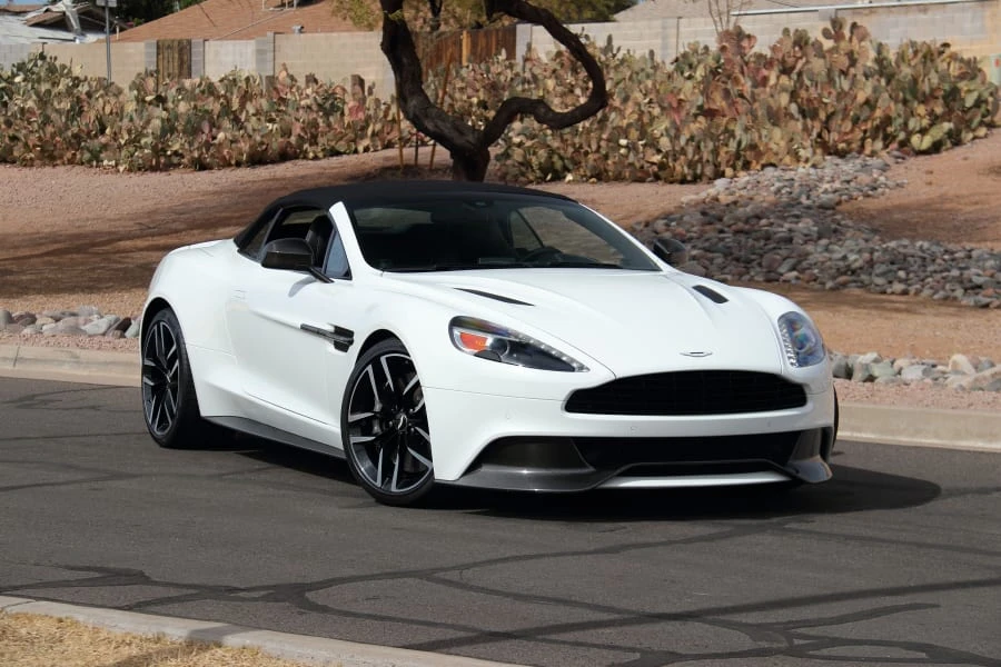 2015 Aston Martin Vanquish 2nd Gen - Image 16 of 31