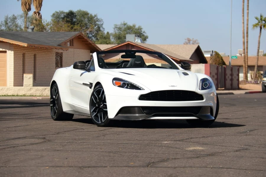 2015 Aston Martin Vanquish 2nd Gen - Image 20 of 31