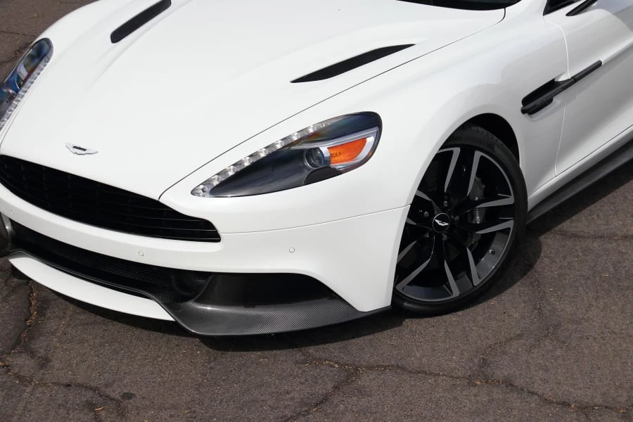 2015 Aston Martin Vanquish 2nd Gen - Image 15 of 31